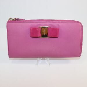 Salvatore Ferragamo Pink Leather Zip Wallet with Bow – Made in Italy